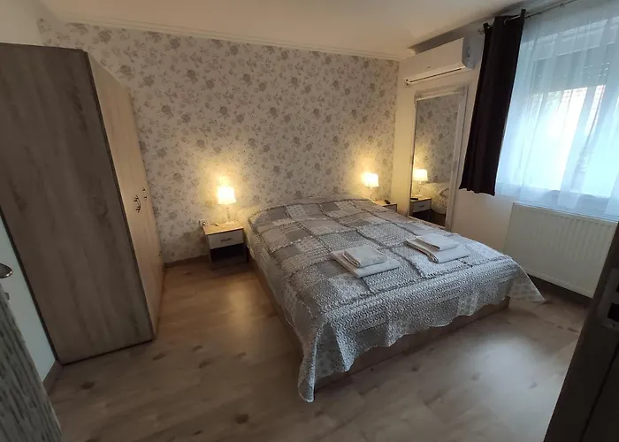 Royal De Lux Апартаменты